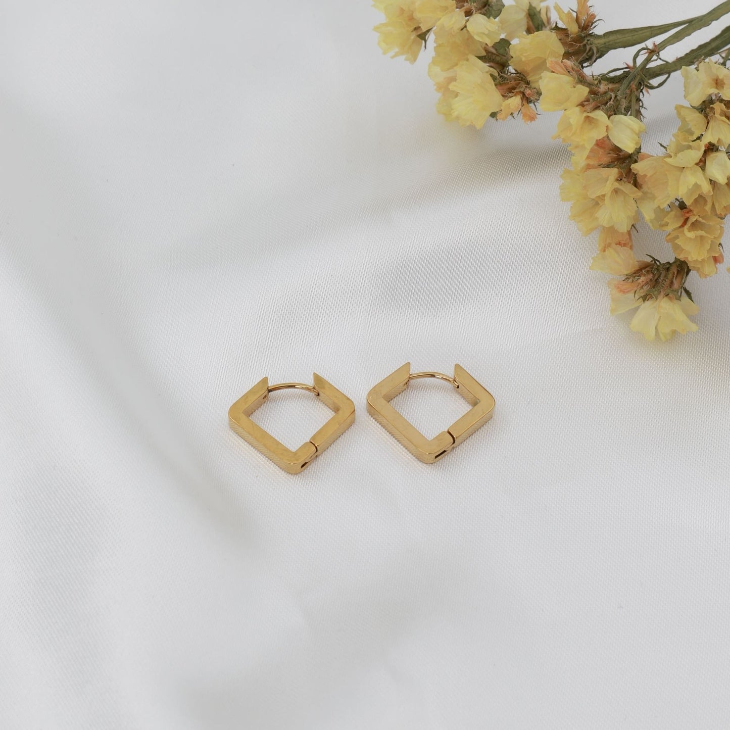 Σκουλαρίκια κρίκοι γεωμετρικοί Mar and Mar Mini Hoops ( Shape ) από ανοξείδωτο ατσάλι
