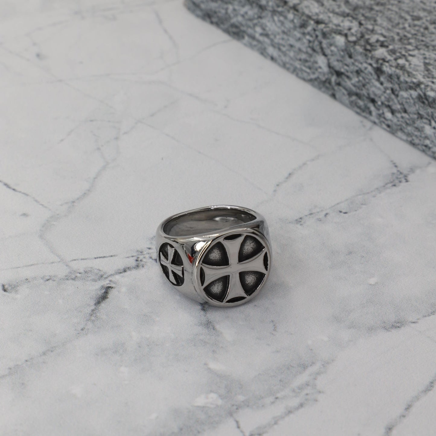 Ανδρικό δαχτυλίδι με σταυρό Mar & Mar Bilda από ανοξείδωτο ατσάλι